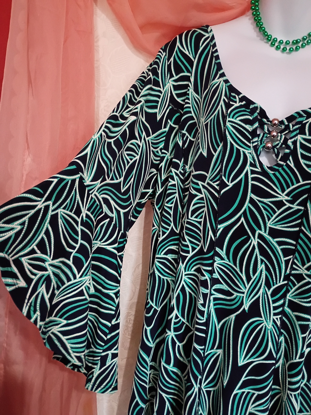 C Est. 1946 Ladies Black Dress with Mint Leaf Print - Long Sleeve Sz 24W - Picture 5 of 9